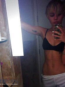 Miley Cyrus 2013 (Two)