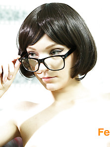 Seductress With Glasses Lesbo Latex Tease