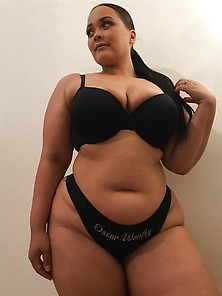 Sexy Big Girls In Bikinis And Swimsuits 2