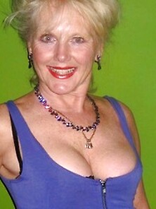Cougar Ruth From United States Sexy Blue...