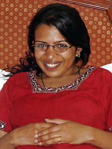 Indian Milf Rahee D.  - Mature Desi Wife - 16