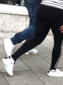 Sexy Legging Ass She Is With Her Boyfriend