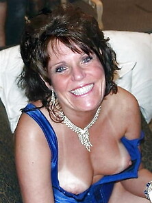 Mature Tits And Downblouse