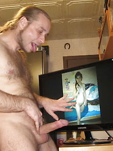 Sergey Loves Masturbate Cock To Your Erotic Pics