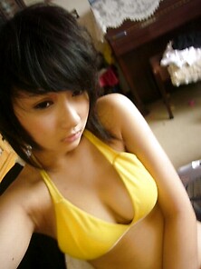Cute Asian Babe
