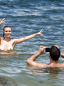 Joanna Krupa Nude Pics