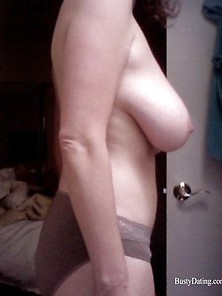 Carrie - 40Yr Old,  34G