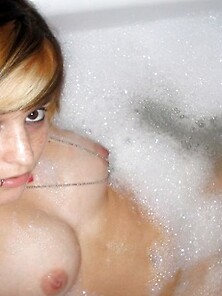 Emo Chick Posing Naked In The Bath Tub