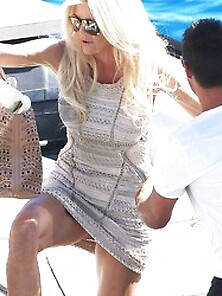 Victoria Silvstedt Pantyless Upskirt In Cannes