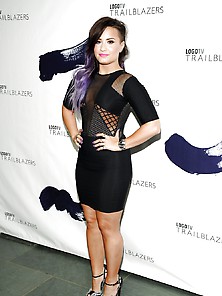 Demi Lovato Sexy High Heels
