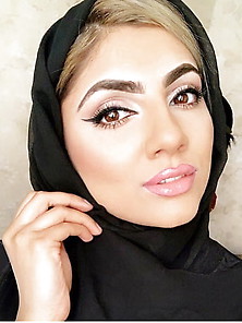 Vahida T Bosnian Hijabi Milf Big Tits