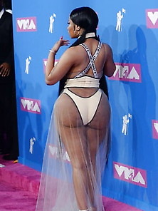 Nicki Minaj Sexy Pics