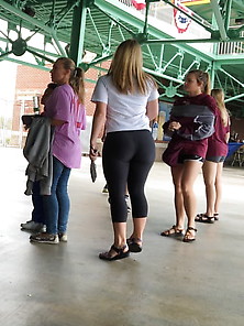 Amazing Young Pawg At Ballpark