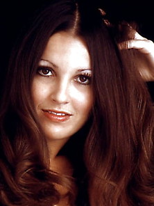 1976 - 02 -Laura Lyons - Mkx