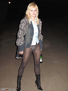 Blonde Amateur Likes To Wear Pantyhose