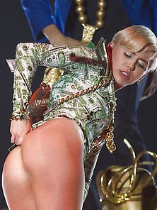 Miley Cyrus Hot Body