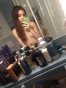 Sexy Girl Teen Show Nudes
