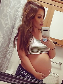 Pregnant Woman 39