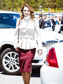 Queen Rania - Pantyhosed Arab Royal Cunt