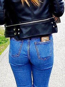 Redhair Teen Ass In Jeans