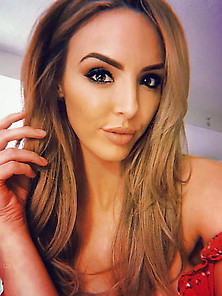 Peyton Royce! Comment On Her!!!