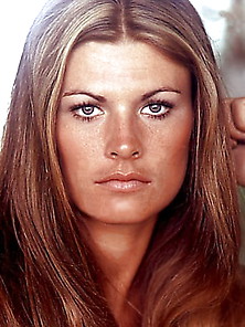 1974 - 12 -Janice Raymond - Mkx