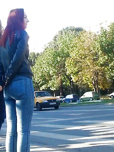 Spy Sexy Redhead Girl Ass And Face Romanian