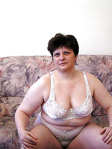 Chubby Mom Brunette Poses Naked