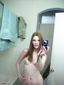 Redhead Skinny Wife Juliette Selfies