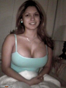 Sexy Busty Latina Milf 2