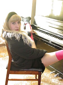 Instead Of Playing On Piano Slender Blonde Decides To Perform St