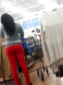 Black Girl Ass At Walmart
