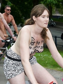 Random Wnbr Ladies Vol. 20 (World Naked Bike Ride)