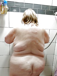 Hoodyman Ssbbw Addiction 92: Dumb Fat Pig Karen Shower.