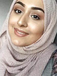 Sexy Paki Hijabi Arab Slut Blowjob