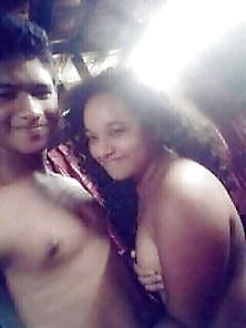 Adhala Ne Boy With His Chubby Girlfriend Selfie Leaked