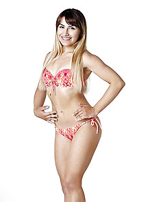Deni Kirkova: Bikini Body Guide - Ameman