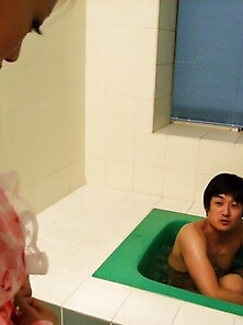 Japanese Hottie Gets Fucked And Creampied In The Bath