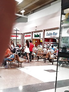 Voyeur Mexicana In The Mall