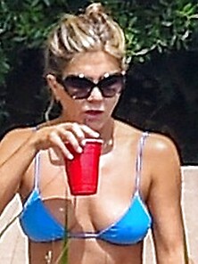 Jennifer Aniston Wearing A Bikini In Portofino