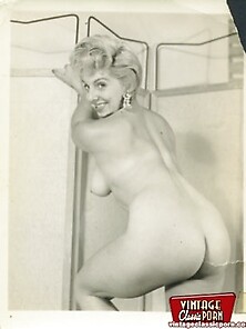 Vintage Blonde Naked Women