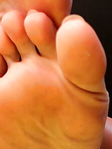Sole Flexing And Toe Wiggling