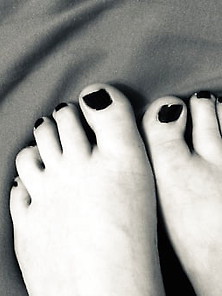 Lovely D's Feet