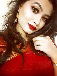 Gorgeous Bengali Babe Amreen R From Dhaka