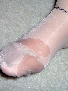 Nylonfeet granny Nylon Feet