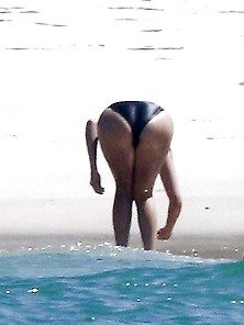 Selena Gomez Wearing A Hot Swimsuit