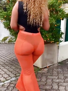 Big Butt On Pamela