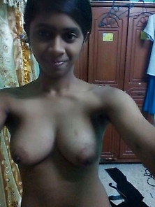 Indian Teen Selfie Nude