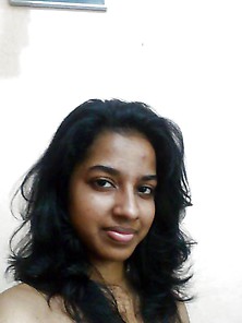 Srilankan Nimali