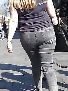 Street Bbw Ass In Grey Jeans